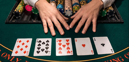 Penentu Kelebihan Saat Bermain Judi Poker Online Terpercaya
